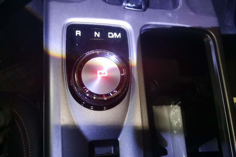 Used Haval DARGO 2024 2.0T DCT Chinese Rural Dog Edition Gear Lever
