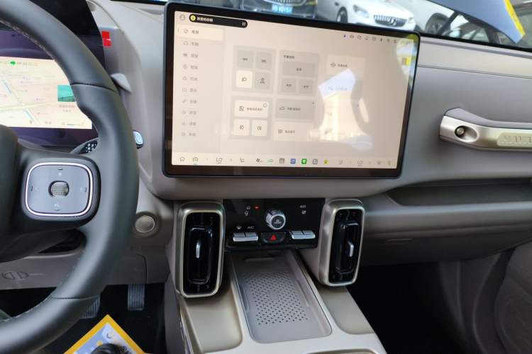 Used Haval DARGO 2026 Model 1.5T DCT Border Collie Edition Audio And AC Panel