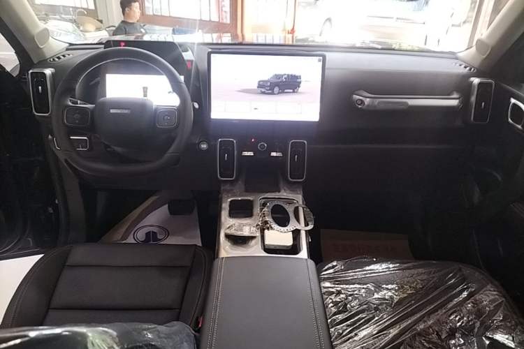 Used Haval DARGO 2026 Model 1.5T DCT Border Collie Edition Center Console