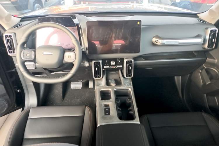 Used Haval DARGO 2026 Model 1.5T DCT Border Collie Edition Center Console