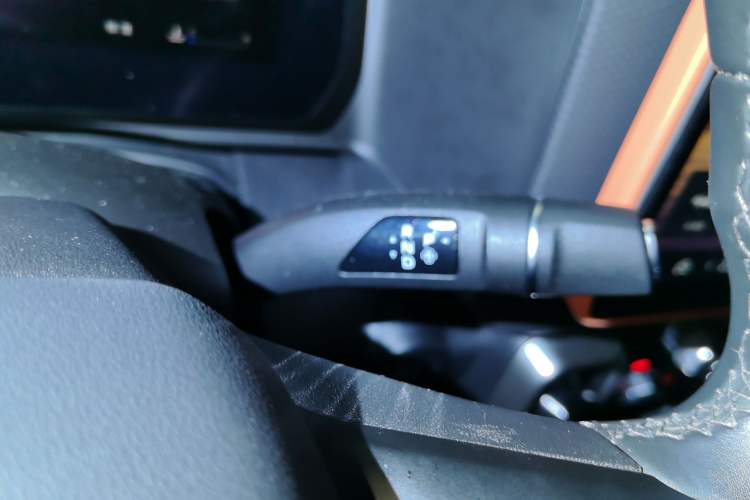 Used Haval DARGO 2026 Model 2.0T DCT Chinese Rural Dog Edition Gear Lever