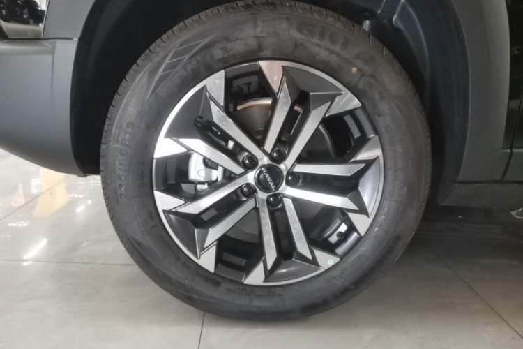 Used Haval DARGO 2026 Model 1.5T DCT Labrador Edition Left Front Wheel Hub