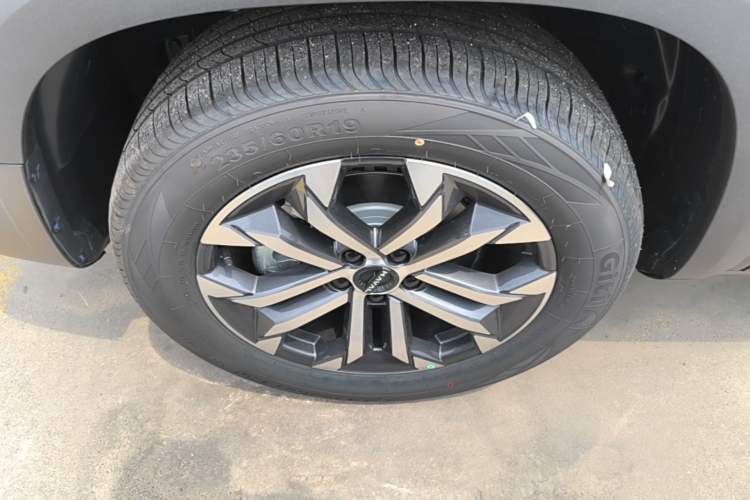 Used Haval DARGO 2026 Model 1.5T DCT Border Collie Edition Left Front Wheel Hub
