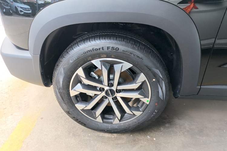 Used Haval DARGO 2026 Model 1.5T DCT Labrador Edition Left Front Wheel Hub