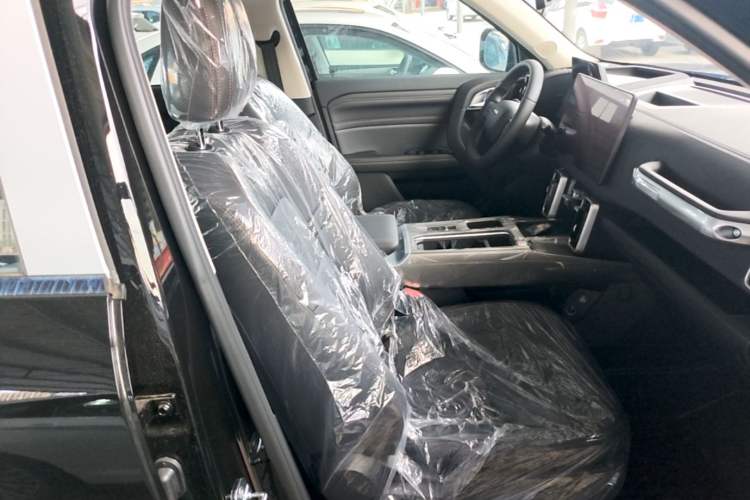 Used Haval DARGO 2026 Model 1.5T DCT Labrador Edition Right Front Seat