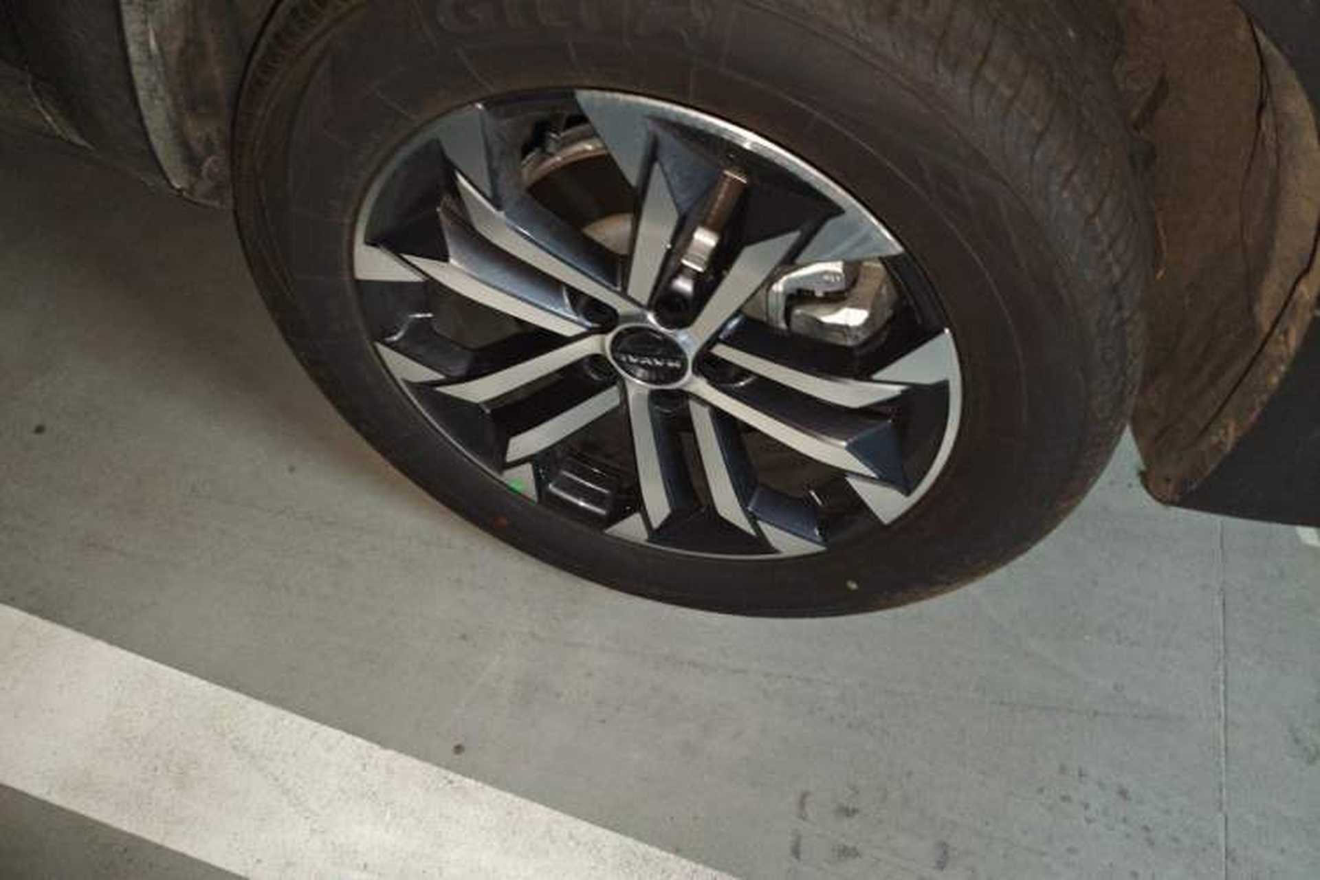 Used Haval DARGO 2026 Model 1.5T DCT Border Collie Edition Right Front Wheel Hub