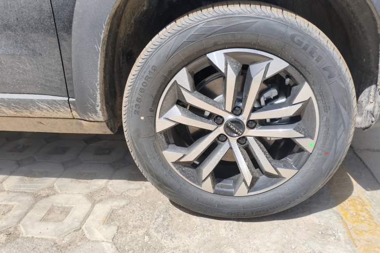 Used Haval DARGO 2026 Model 1.5T DCT Border Collie Edition Right Front Wheel Hub