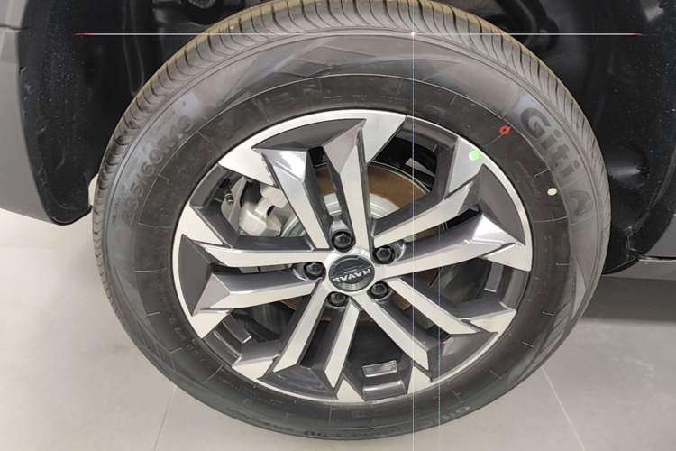 Used Haval DARGO 2026 Model 1.5T DCT Border Collie Edition Right Rear Wheel Hub