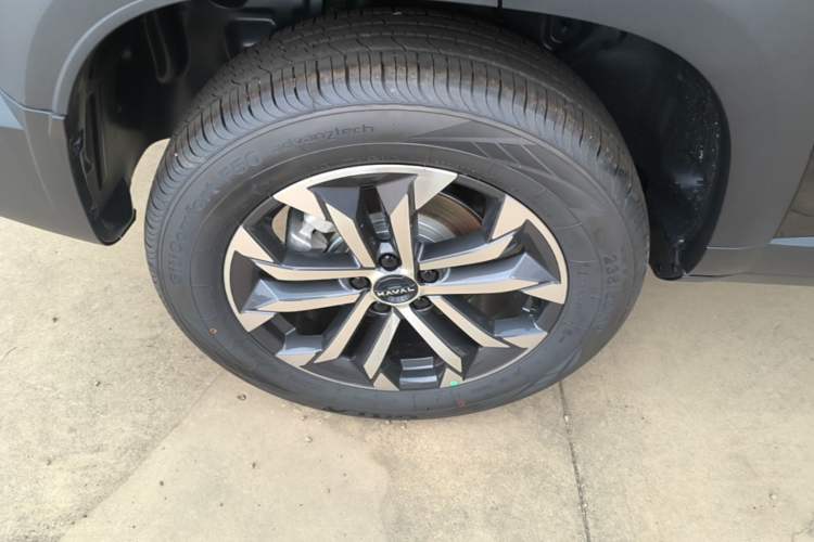 Used Haval DARGO 2026 Model 1.5T DCT Border Collie Edition Right Rear Wheel Hub
