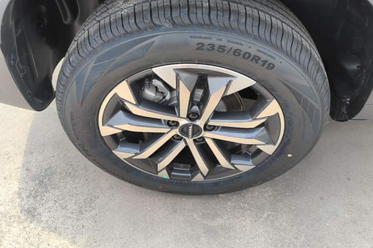 Used Haval DARGO 2026 Model 1.5T DCT Border Collie Edition Right Rear Wheel Hub