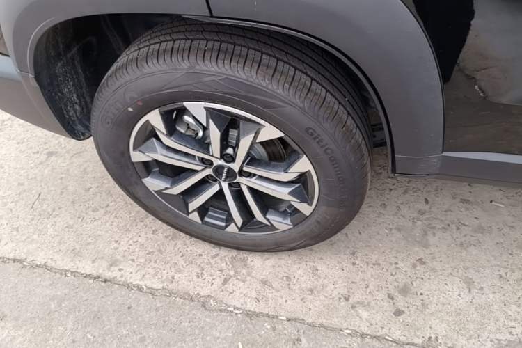 Used Haval DARGO 2026 Model 2.0T DCT Chinese Rural Dog Edition Right Rear Wheel Hub