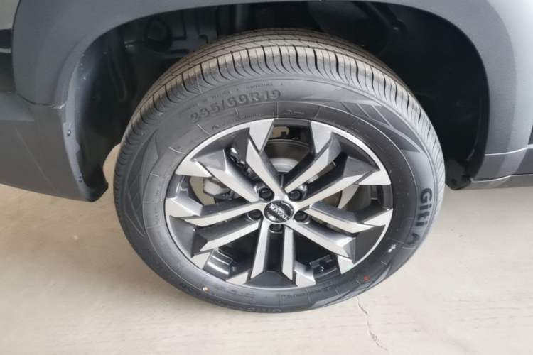 Used Haval DARGO 2026 Model 1.5T DCT Border Collie Edition Right Rear Wheel Hub