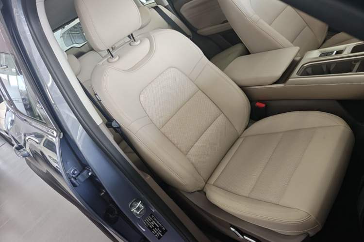 Used Haval DARGO 2026 Model 1.5T DCT Border Collie Edition Right Front Seat
