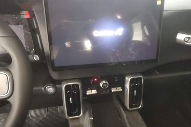 Used Haval DARGO 2026 Model 1.5T DCT Border Collie Edition Audio And AC Panel