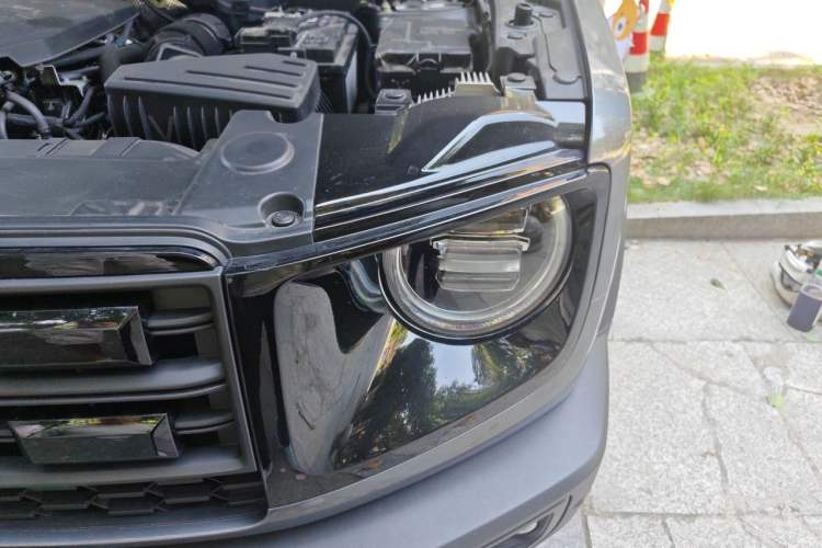 Used Haval DARGO 2026 Model 2.0T DCT Chinese Rural Dog Edition Engine Bay Left