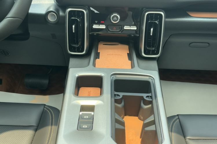 Used Haval DARGO 2026 Model 2.0T DCT Chinese Rural Dog Edition Interior 5