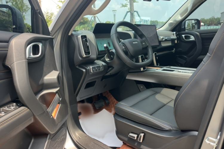 Used Haval DARGO 2026 Model 2.0T DCT Chinese Rural Dog Edition Interior 6