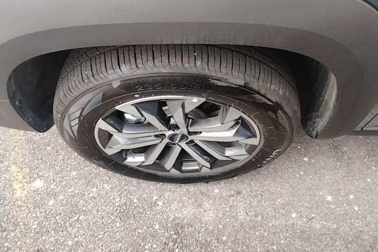 Used Haval DARGO 2026 Model 1.5T DCT Border Collie Edition Left Front Wheel Hub