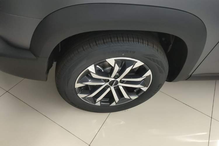 Used Haval DARGO 2026 Model 1.5T DCT Border Collie Edition Left Front Wheel Hub