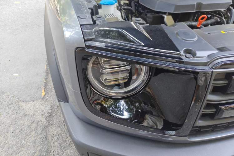 Used Haval DARGO 2026 Model 2.0T DCT Chinese Rural Dog Edition Right Front Headlight