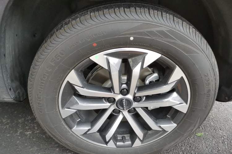 Used Haval DARGO 2026 Model 1.5T DCT Border Collie Edition Right Front Wheel Hub