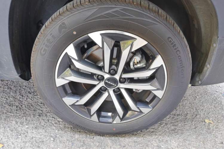 Used Haval DARGO 2026 Model 2.0T DCT Chinese Rural Dog Edition Right Front Wheel Hub