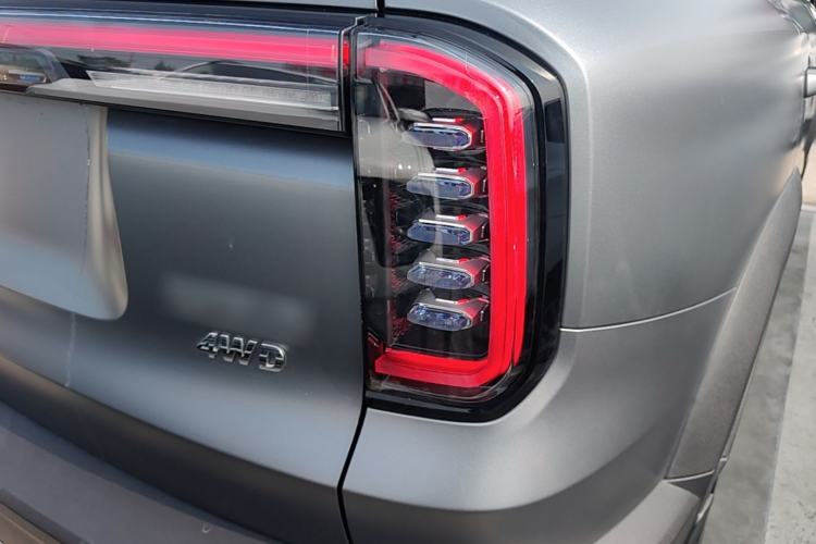 Used Haval DARGO 2026 Model 2.0T DCT Chinese Rural Dog Edition Right Rear Taillight