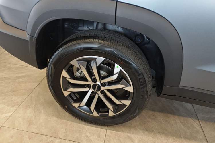 Used Haval DARGO 2026 Model 1.5T DCT Border Collie Edition Right Rear Wheel Hub
