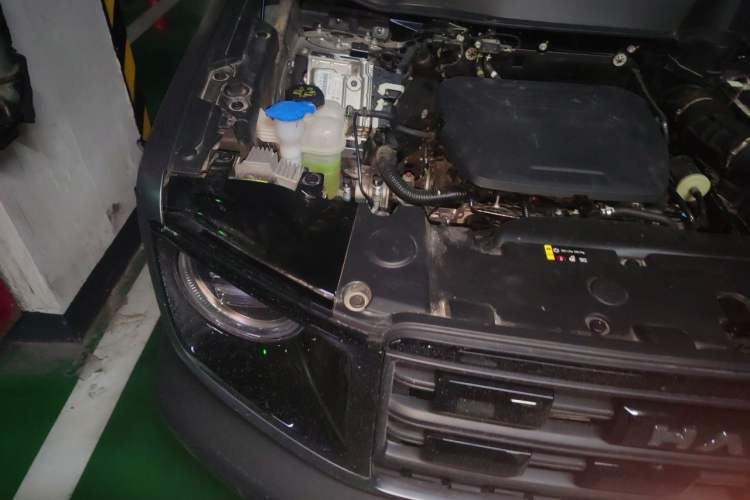 Used Haval DARGO 2026 Model 1.5T DCT Labrador Edition Engine Bay Right