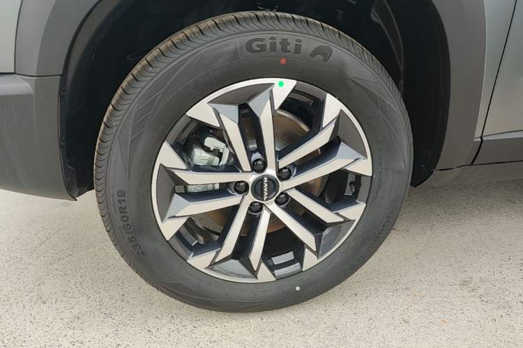 Used Haval DARGO 2026 Model 1.5T DCT Border Collie Edition Left Front Wheel Hub