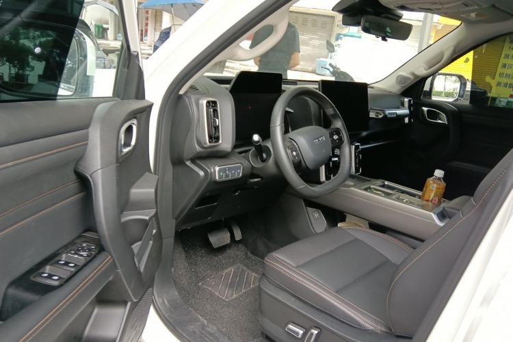 Used Haval DARGO 2026 Model 2.0T DCT Chinese Rural Dog Edition Driver Seat