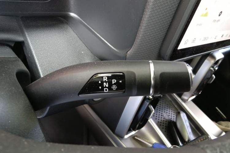 Used Haval DARGO 2026 Model 2.0T DCT Chinese Rural Dog Edition Gear Lever