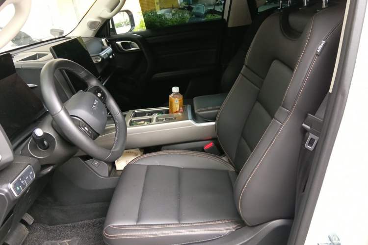 Used Haval DARGO 2026 Model 2.0T DCT Chinese Rural Dog Edition Left Front Seat