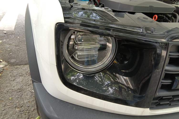 Used Haval DARGO 2026 Model 2.0T DCT Chinese Rural Dog Edition Right Front Headlight