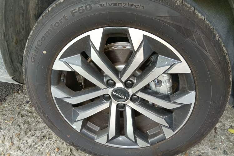 Used Haval DARGO 2026 Model 2.0T DCT Chinese Rural Dog Edition Right Front Wheel Hub
