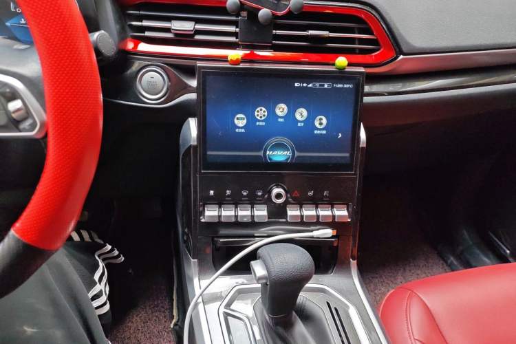 Used Haval F5 2018 1.5T i-Trend Audio And AC Panel