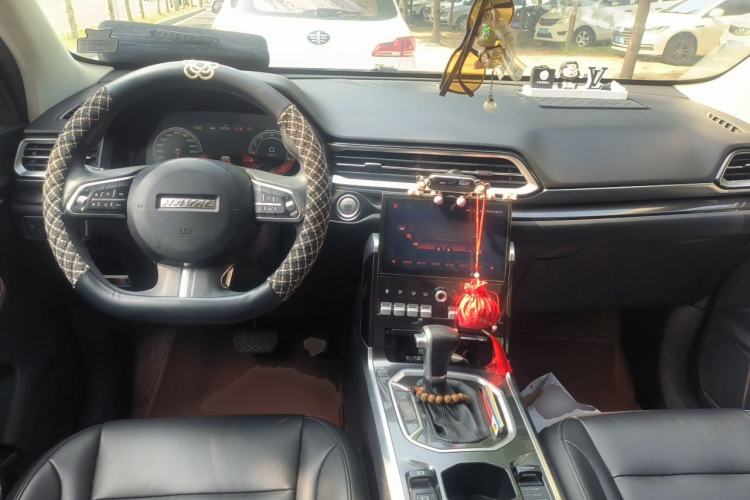 Used Haval F5 2018 1.5T i-Trend Center Console