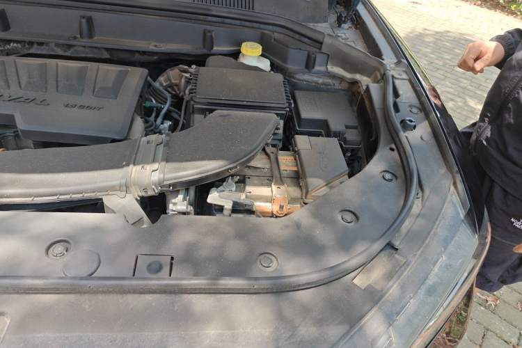 Used Haval F5 2018 1.5T i-Trend Engine Bay Left