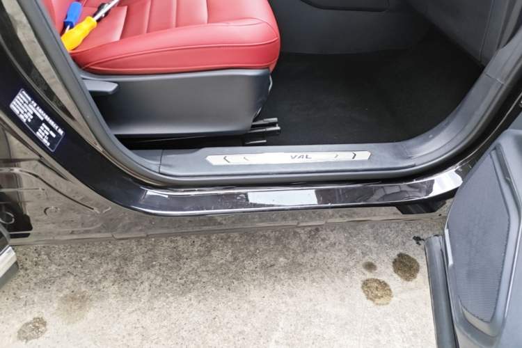 Used Haval F5 2018 1.5T i-Trend Right Side Sill