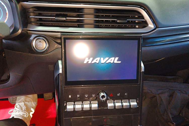 Used Haval F5 2018 1.5T i-Trend Audio And AC Panel
