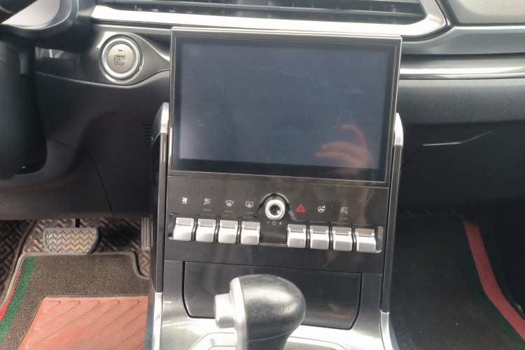 Used Haval F5 2018 1.5T i-Trend Audio And AC Panel