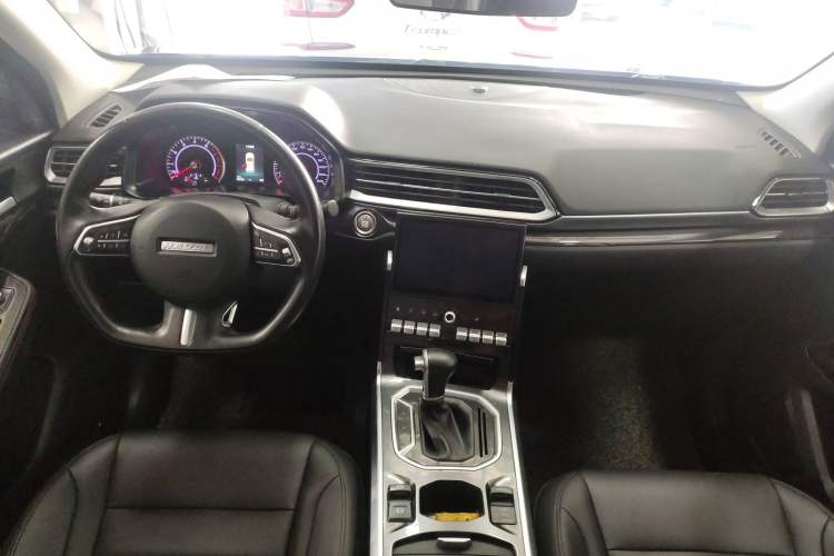 Used Haval F5 2018 1.5T i-Type Center Console