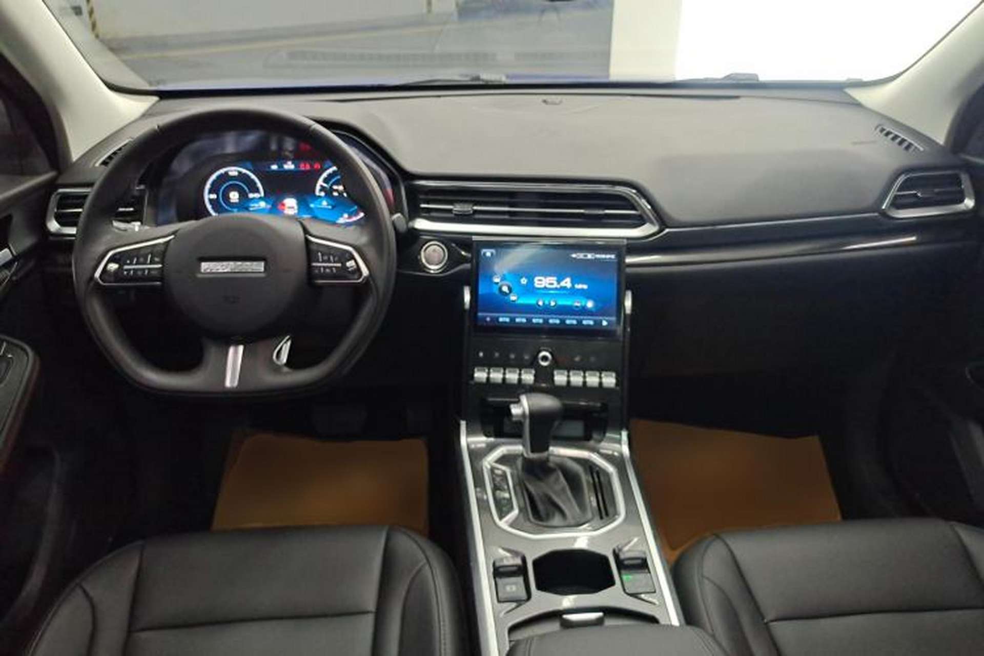 Used Haval F5 2018 1.5T i-Trend Center Console