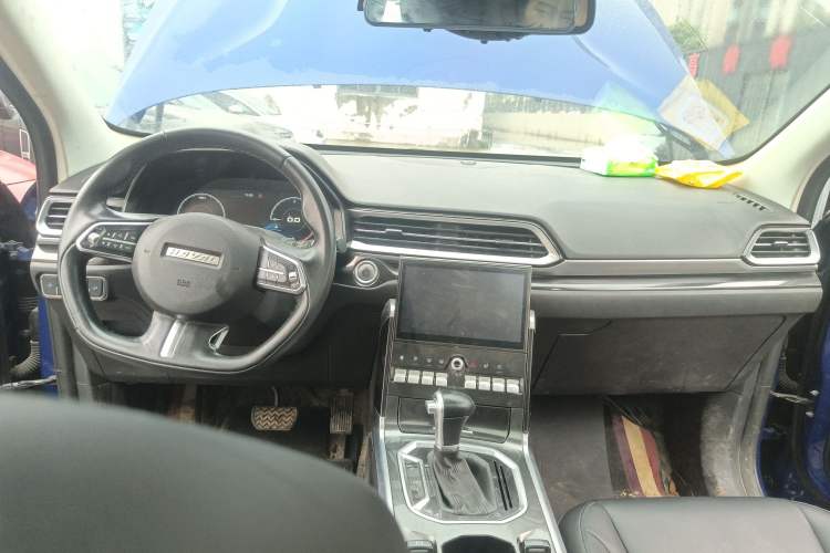 Used Haval F5 2018 1.5T i-Trend Center Console