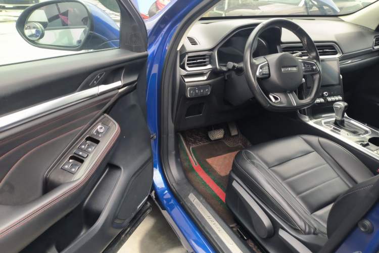 Used Haval F5 2018 1.5T i-Trend Interior 3
