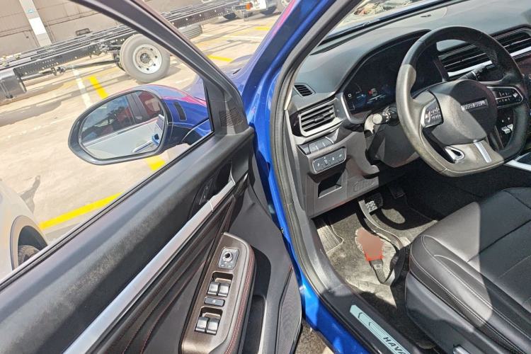 Used Haval F5 2018 1.5T i-Van Interior 3
