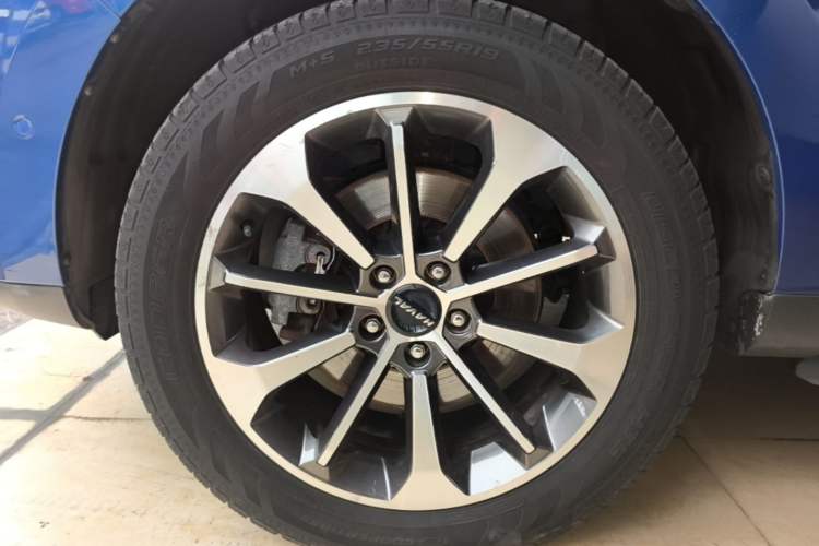 Used Haval F5 2018 1.5T i-Van Left Front Wheel Hub