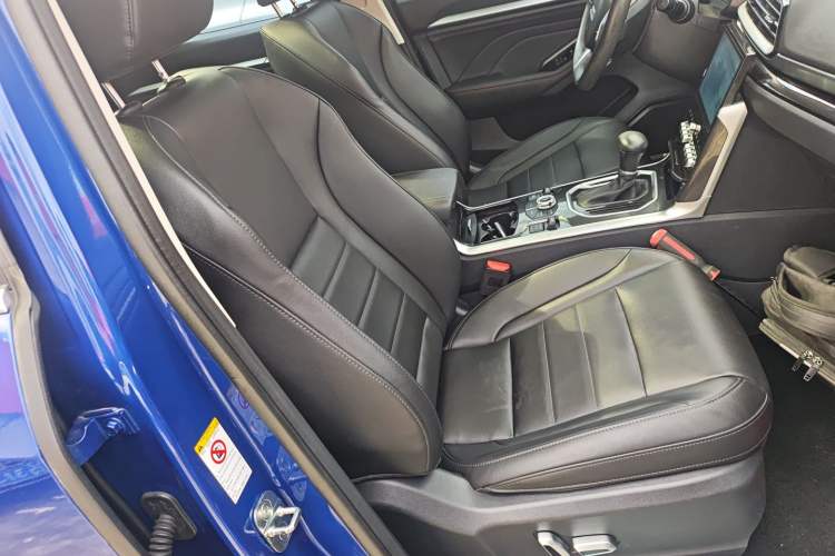 Used Haval F5 2018 1.5T i-Van Right Front Seat
