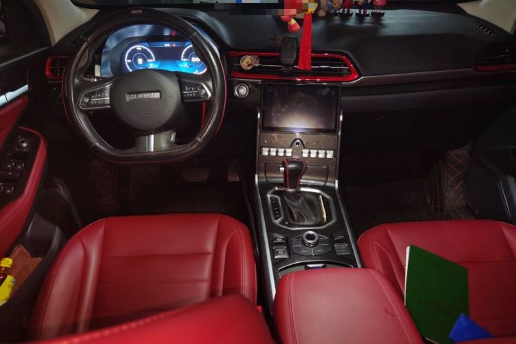 Used Haval F5 2018 1.5T i-Van Center Console