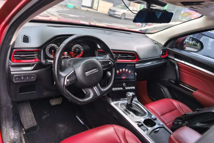 Used Haval F5 2018 1.5T i-Trend Center Console